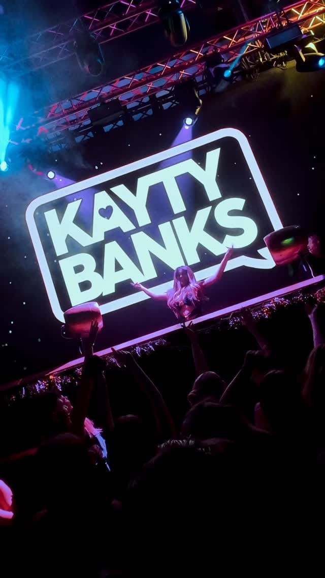 Post 8 by KAYTY SMITH on Instagram (video)