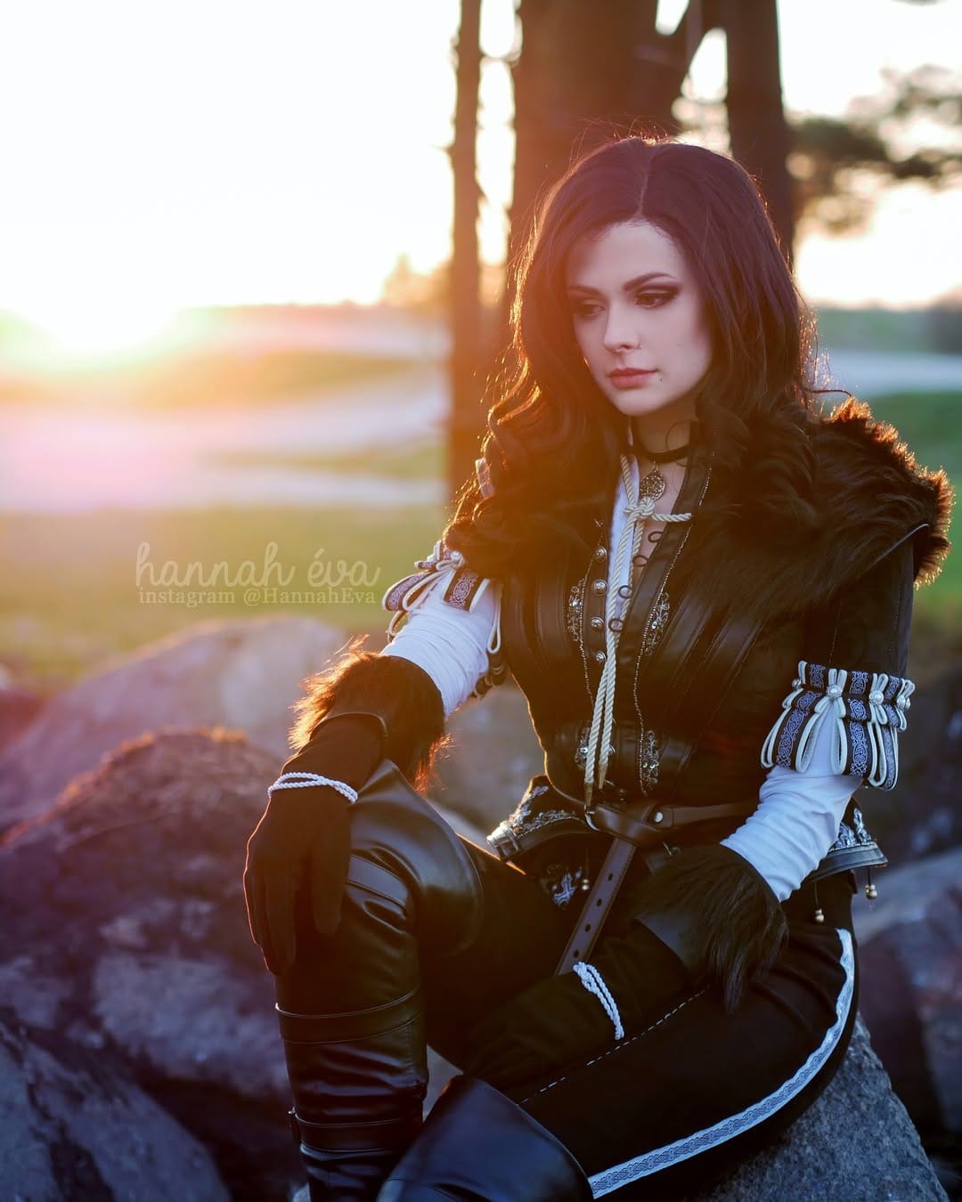 Post 6 by Hannah Éva on Instagram (image)
