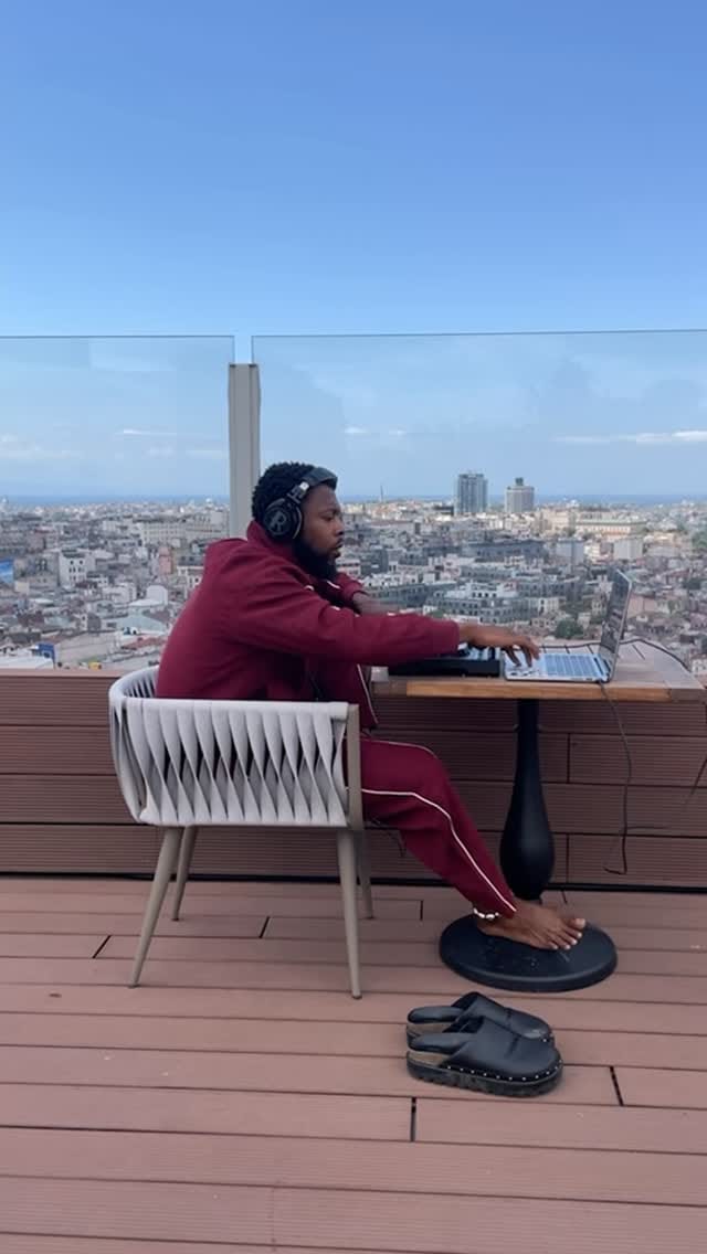 Post 9 by DJ YB - THE GENERAL OF AFROBEATS on Instagram (video)