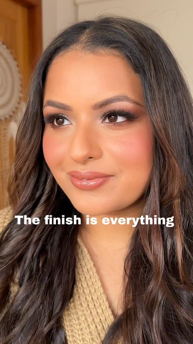 Post 5 by Hellana - Makeup Artist on Instagram (video)
