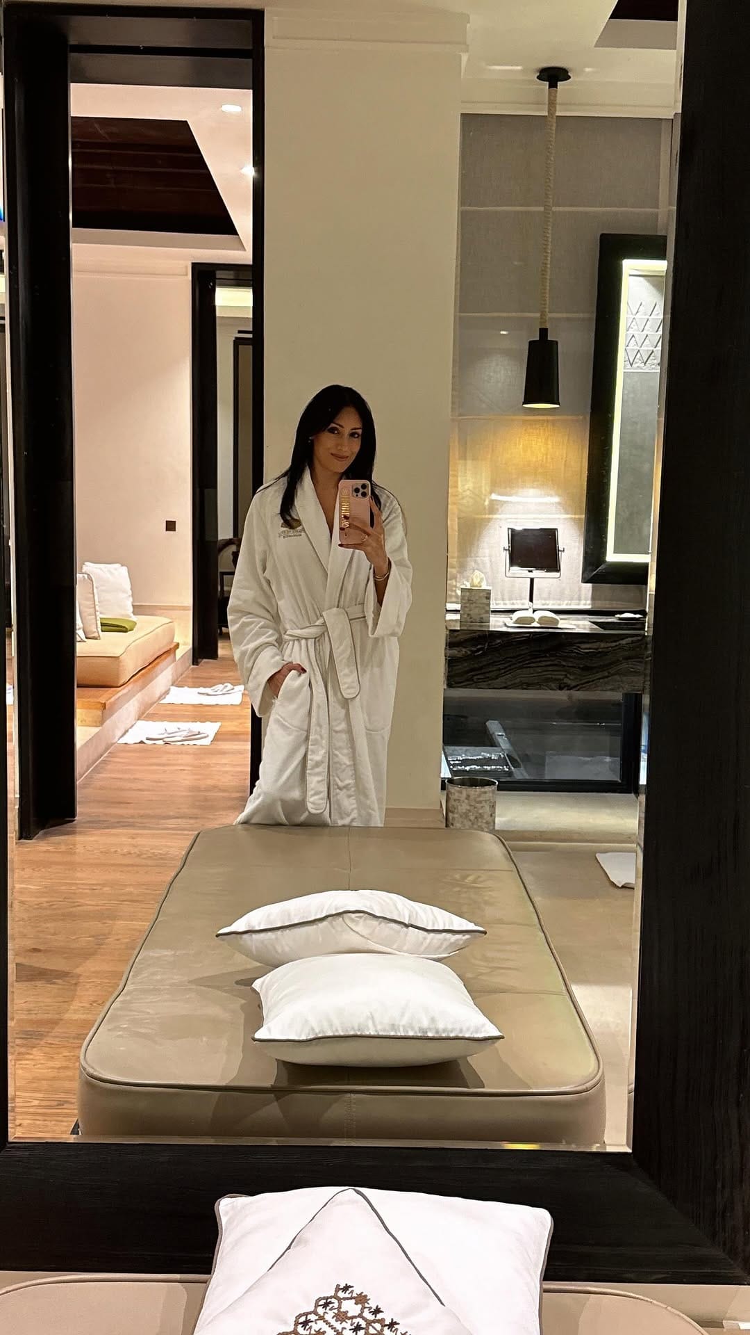 Post 9 by TEHMINA on Instagram (video)