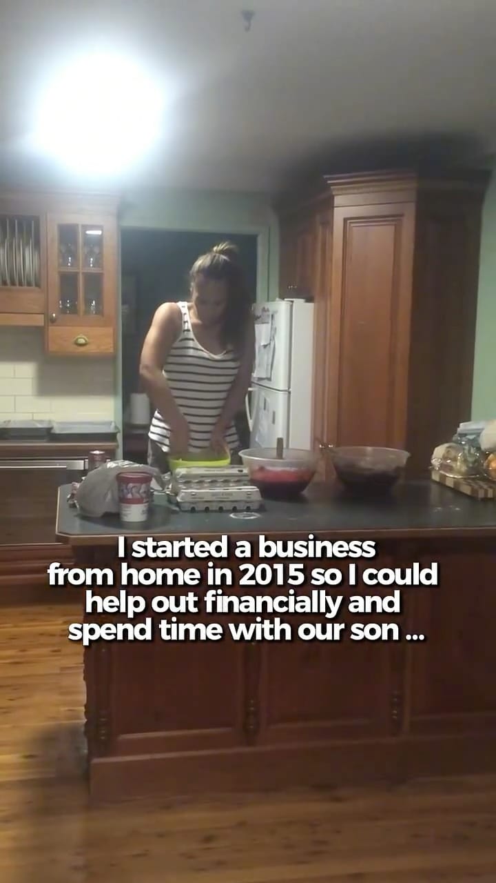Post 9 by Tee-Lish Brownies on Instagram (video)