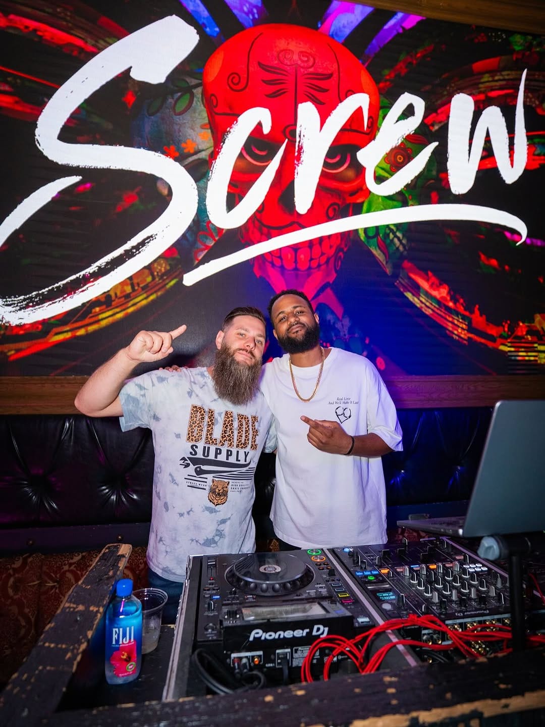 Post 2 by Screw on Instagram (carousel)