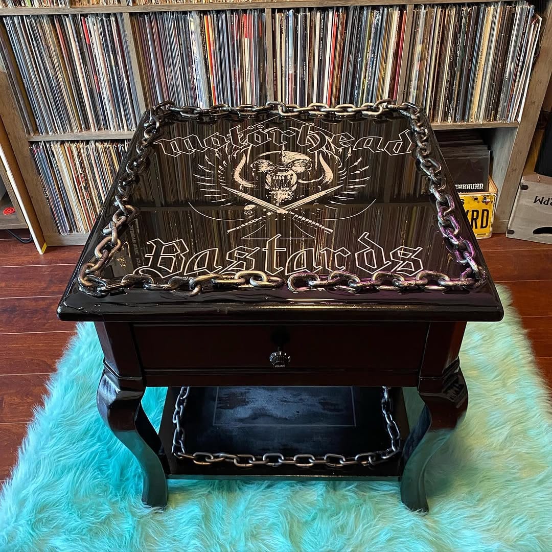 Post 9 by Johnny Araya & BZ 🧿 on Instagram (carousel)