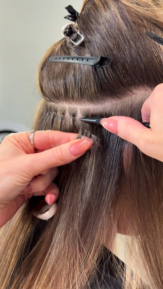 Post 1 by Michelle Lane Extensions on Instagram (video)