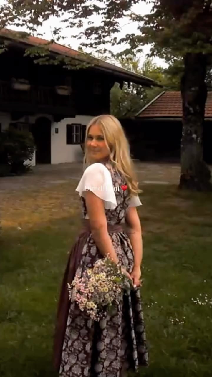 Post 9 by CHIEMGAU TRACHTEN - Leni Lex on Instagram (video)