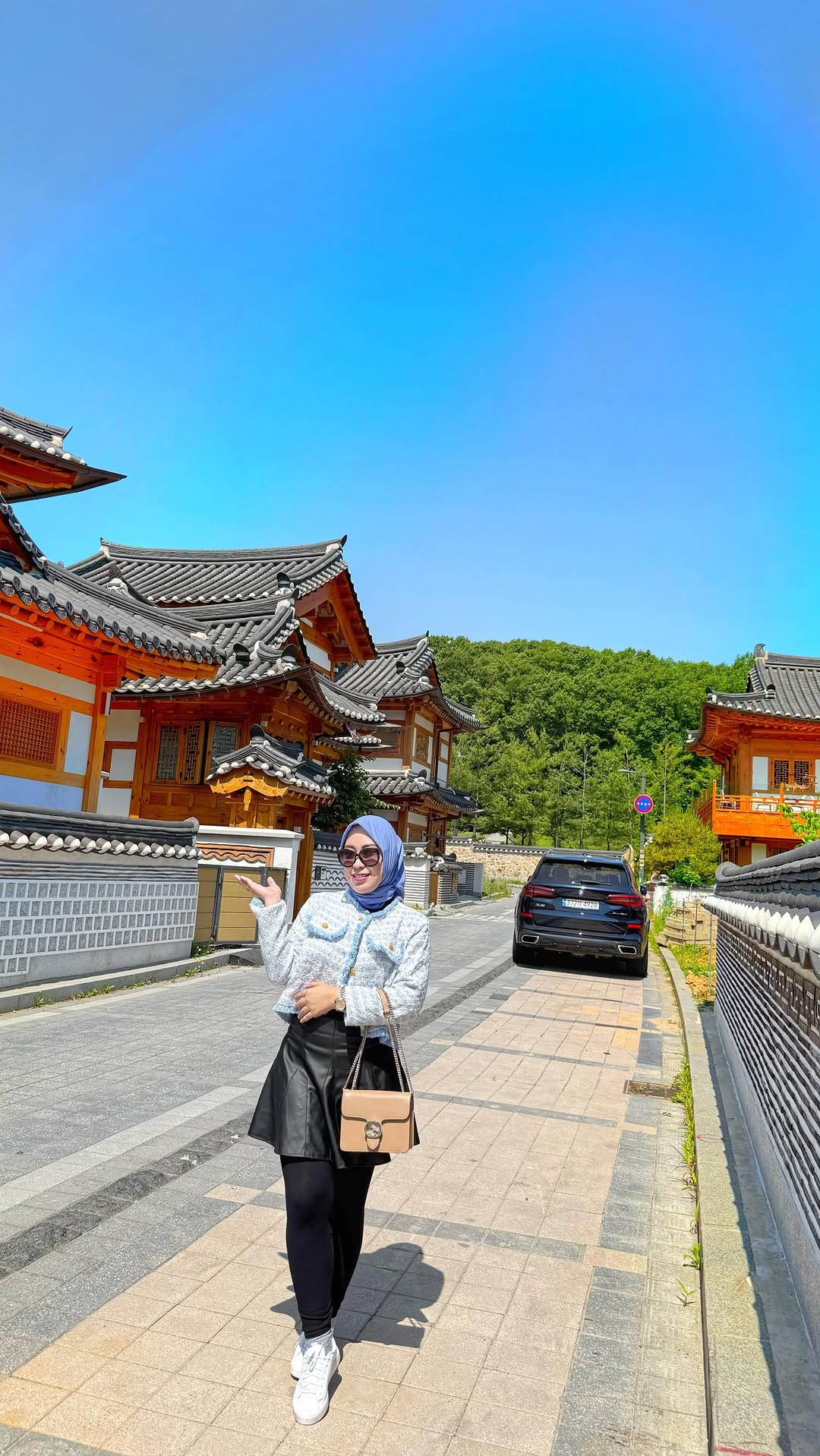 Post 9 by Nadia Nataya Lavinia on Instagram (video)