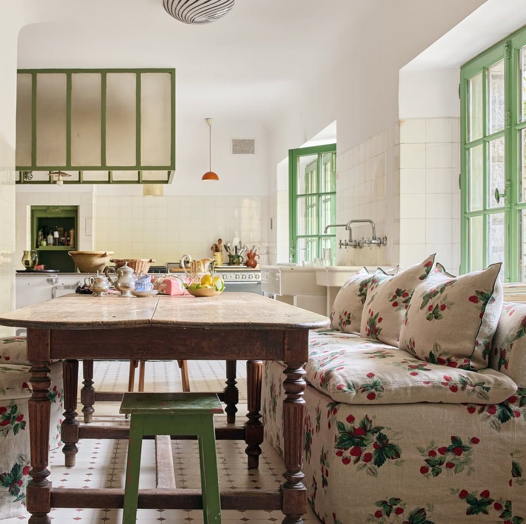 Post 10 by Tigger Hall Design on Instagram (image)