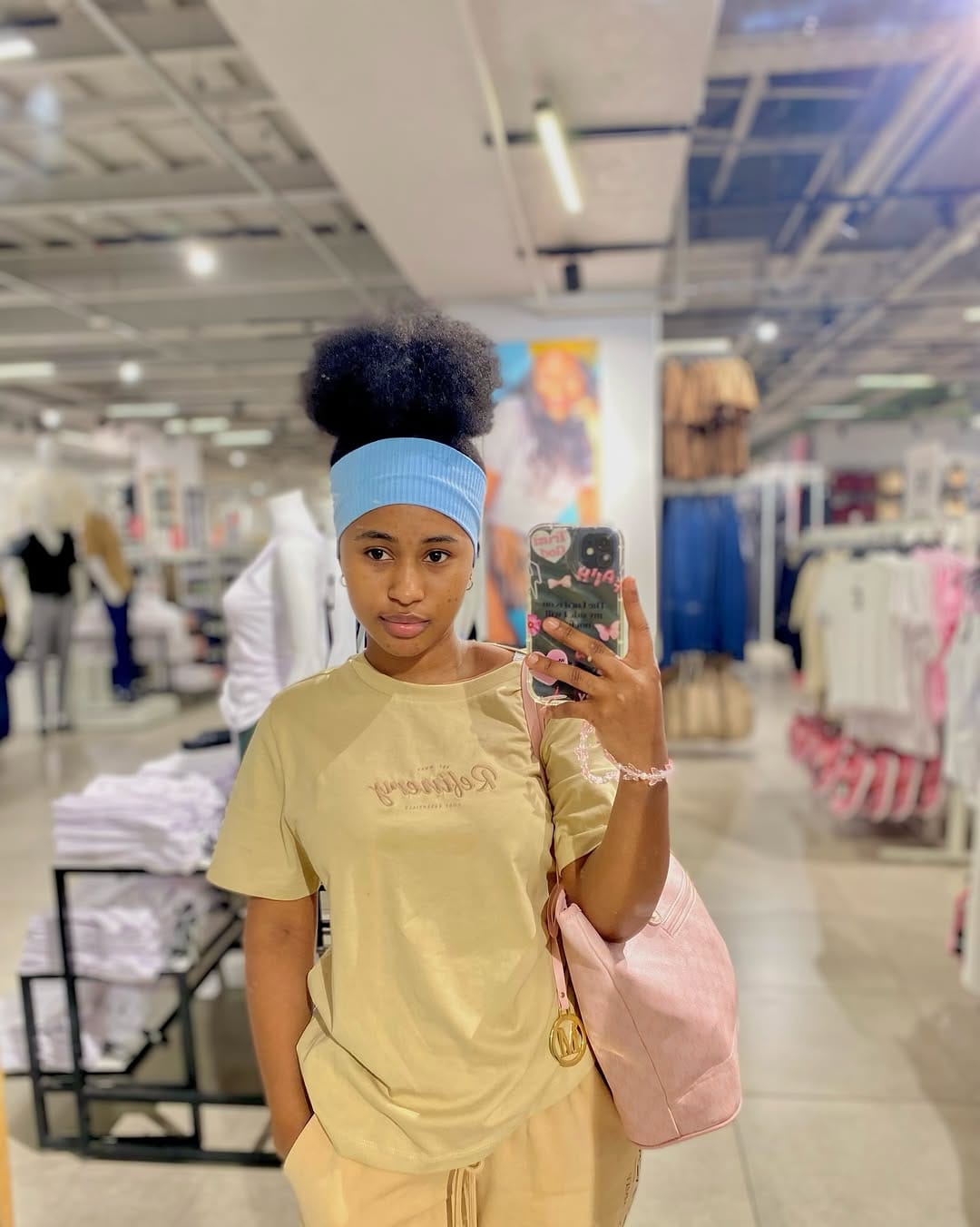 Post 7 by Thelumusa Nokuthula Moswani🇿🇦 on Instagram (carousel)