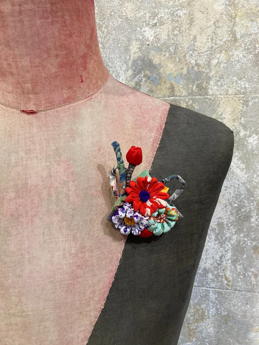 Post 7 by Chee Soon & Fitzgerald on Instagram (carousel)