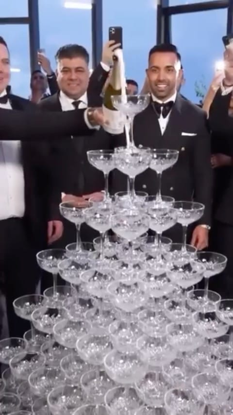 Post 10 by 𝖅𝖊𝖉 𝖗𝖊𝖆𝖑𝖊𝖘𝖙𝖆𝖙𝖊 on Instagram (video)