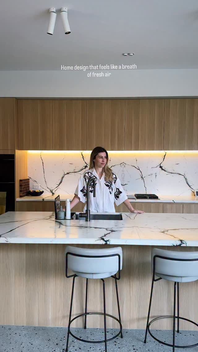 Post 4 by Amy Lunardi on Instagram (video)