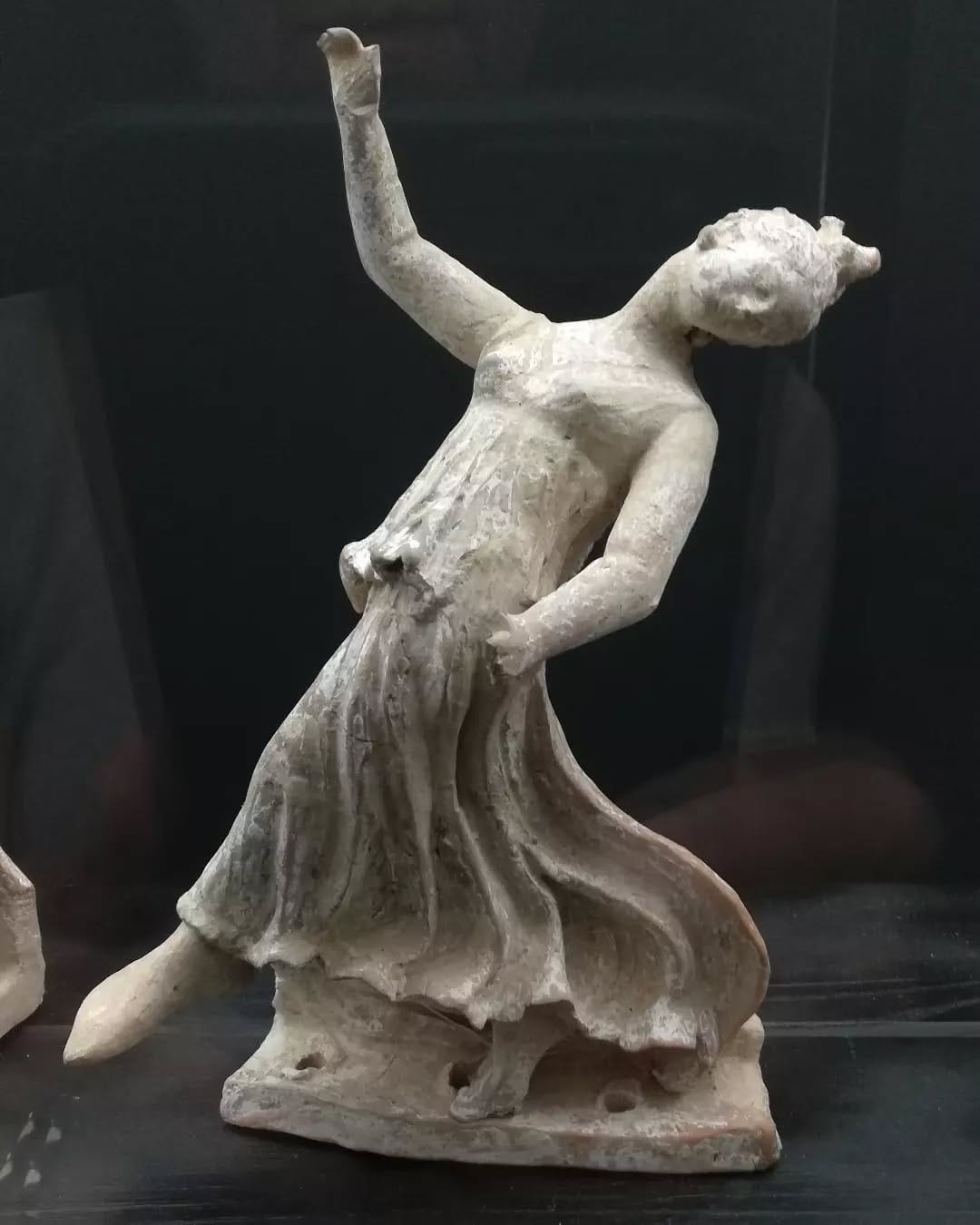 Post 5 by Iterarte Roma on Instagram (carousel)