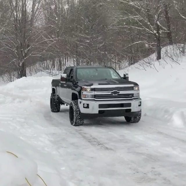 Post 6 by 4wd silverado✊ on Instagram (video)