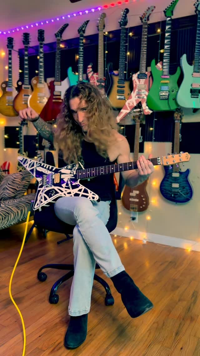 Post 8 by Frankie Lindia on Instagram (video)