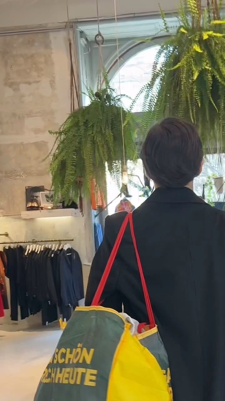 Post 9 by BURGI on Instagram (video)