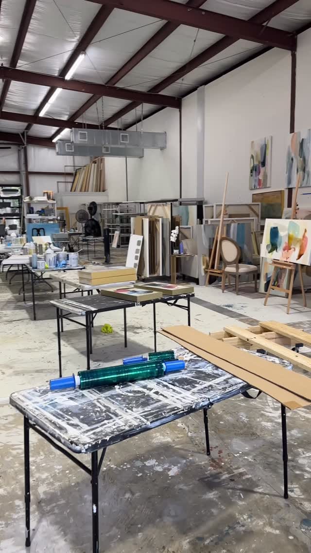 Post 6 by Lynn Sanders Art on Instagram (video)