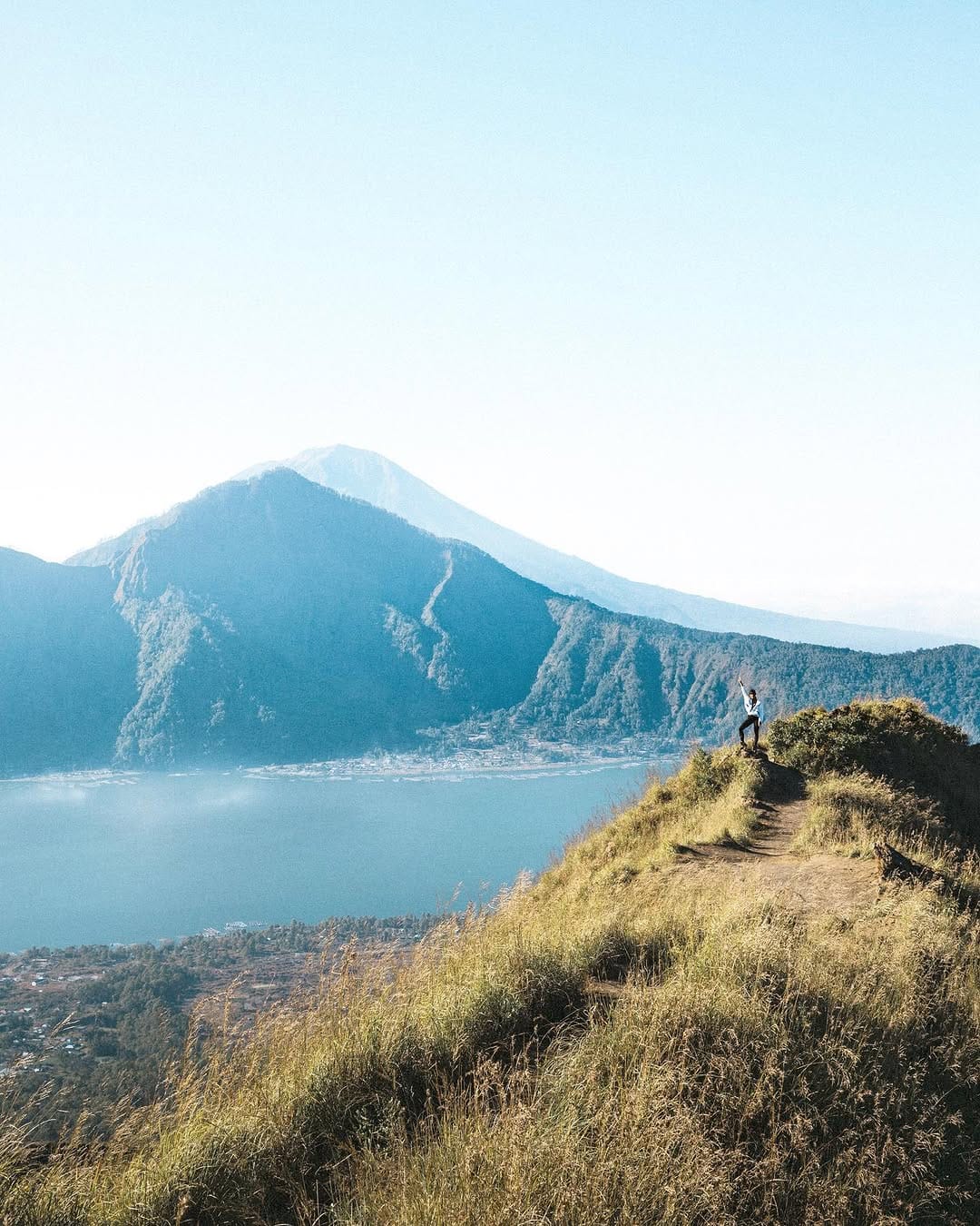 Post 10 by M I R A   K E L L Y on Instagram (image)