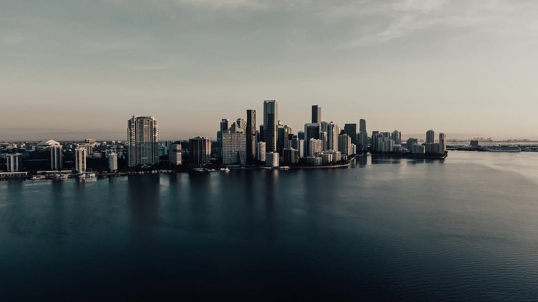 Post 10 by TopMiamiPhoto on Instagram (image)