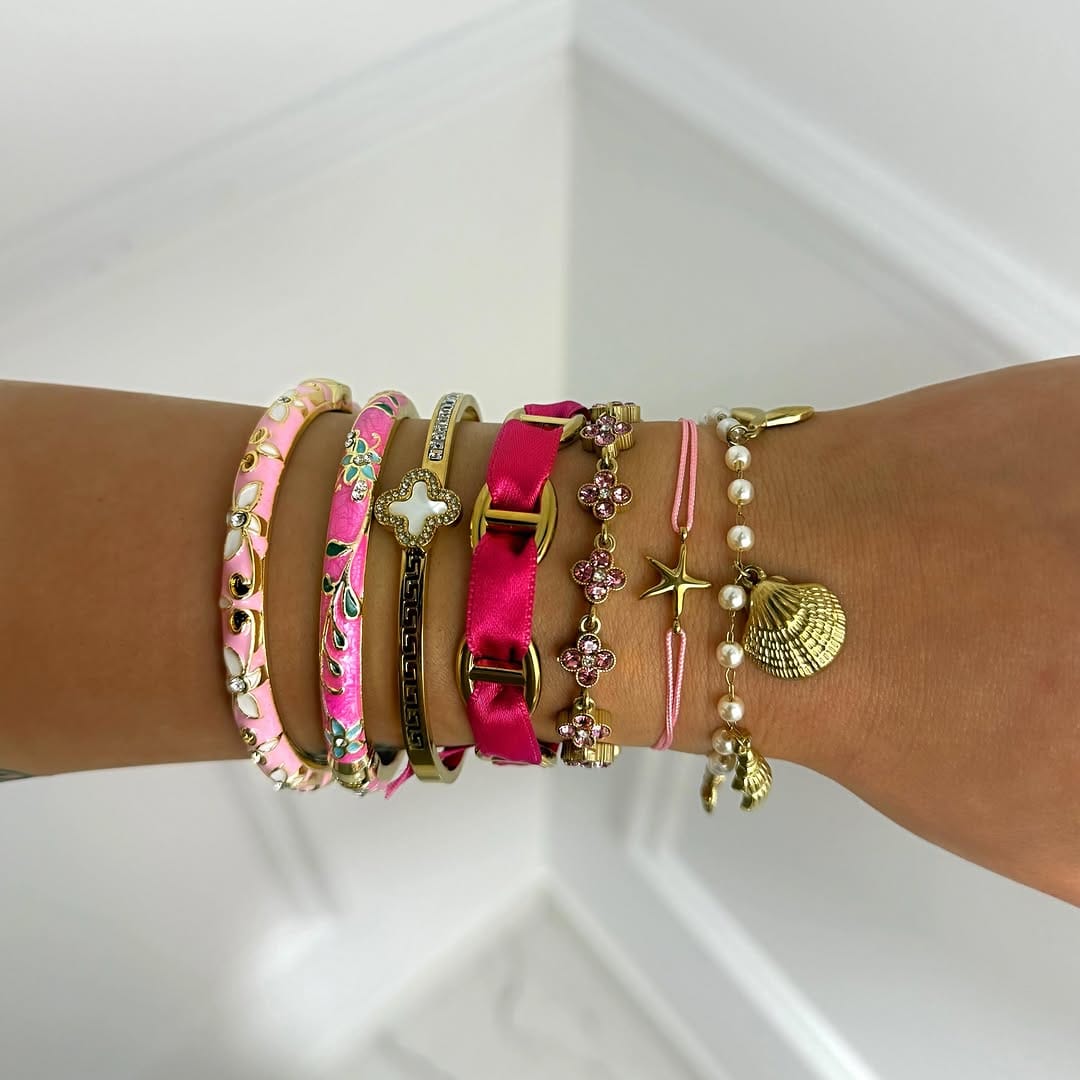Post 4 by Mère & Fille on Instagram (image)