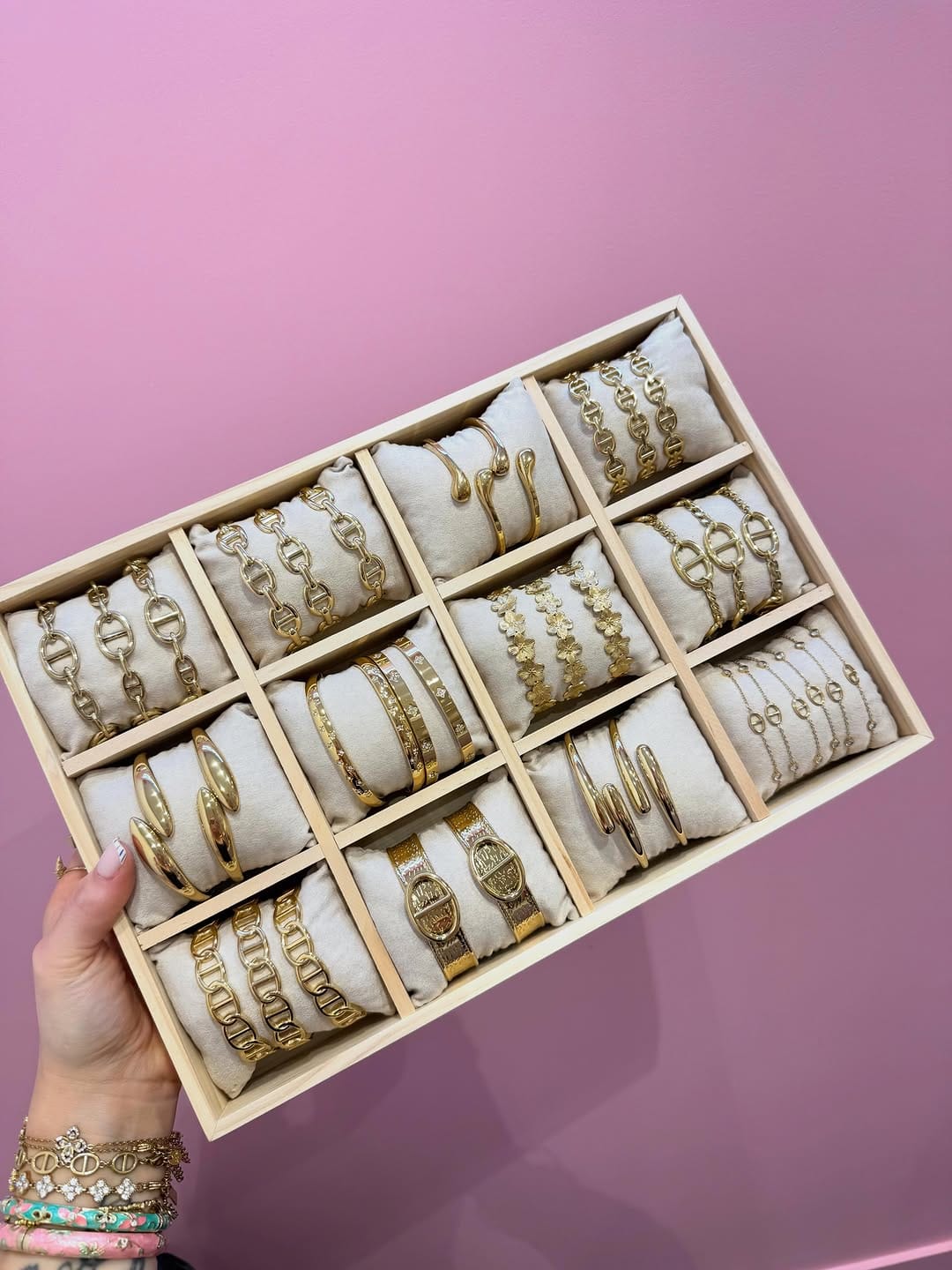 Post 3 by Mère & Fille on Instagram (image)