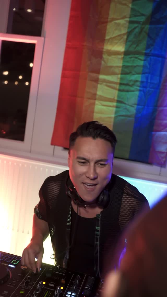 Post 7 by Michael on Instagram (video)