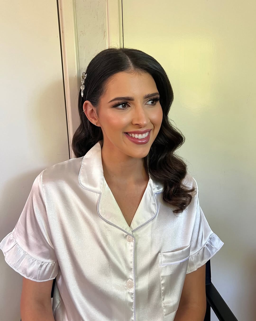 Post 1 by MELBOURNE MAKEUP ARTIST on Instagram (image)