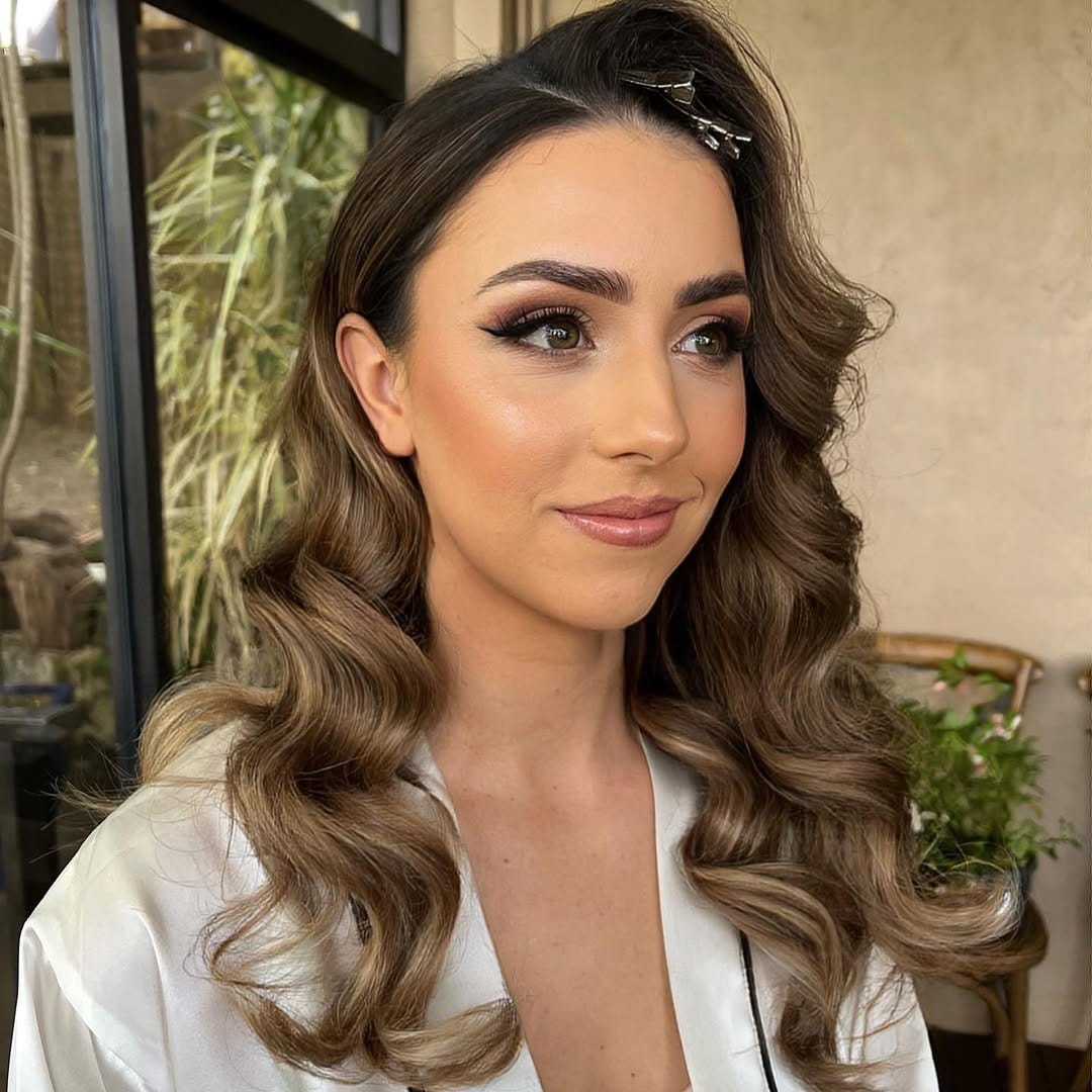 Post 9 by MELBOURNE MAKEUP ARTIST on Instagram (image)