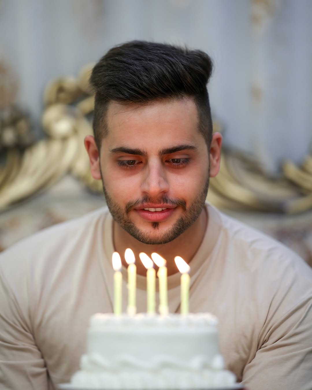 Post 3 by 𝗧𝗵𝗲 𝗪𝗜𝗡𝗡𝗘𝗥 on Instagram (carousel)