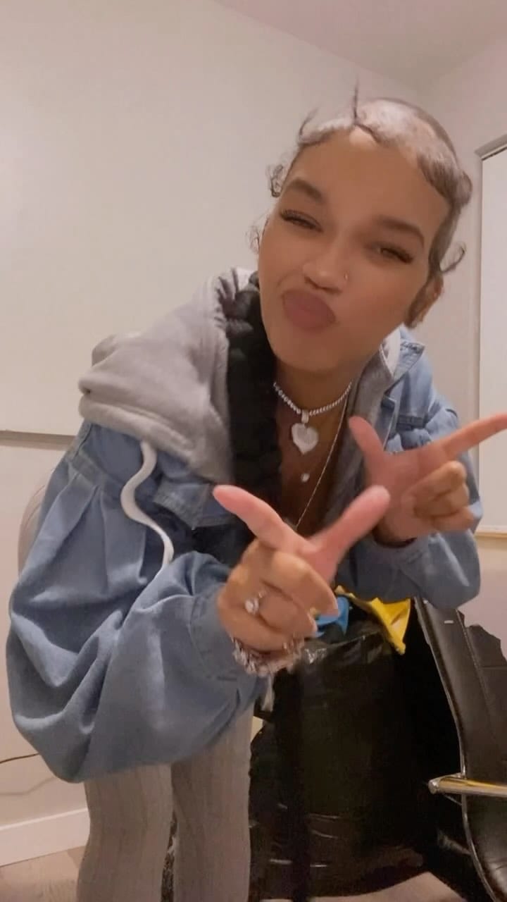 Post 9 by New Days🤘🏼 on Instagram (video)