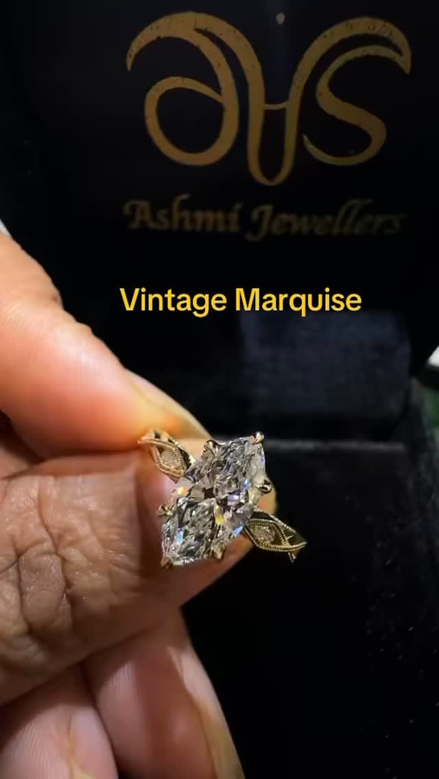 Post 6 by Ashmi Jewellers Global on Instagram (video)