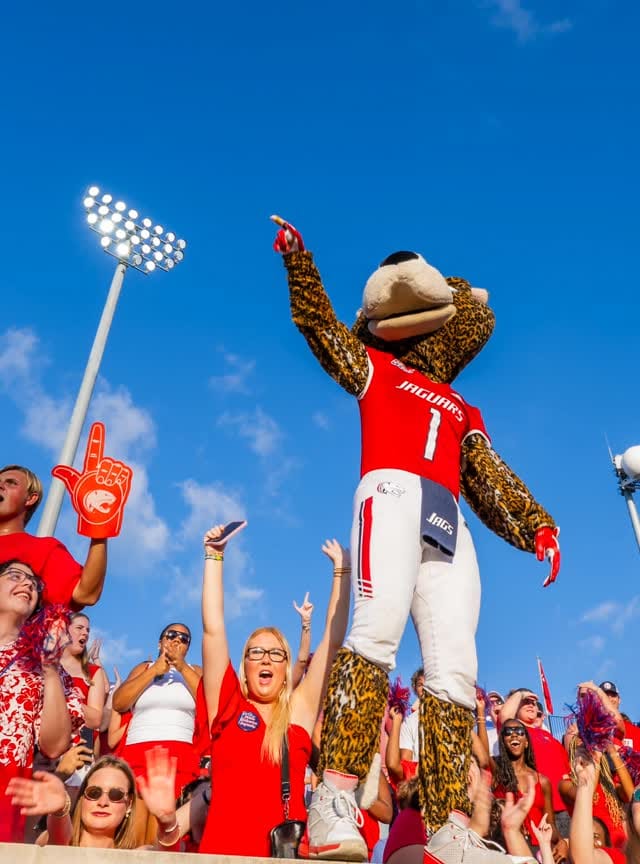 Post 10 by University of South Alabama Office of Admissions on Instagram (video)
