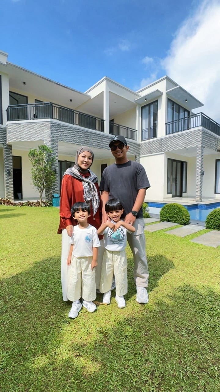 Post 8 by Fitri Rachmawati Amalia on Instagram (video)