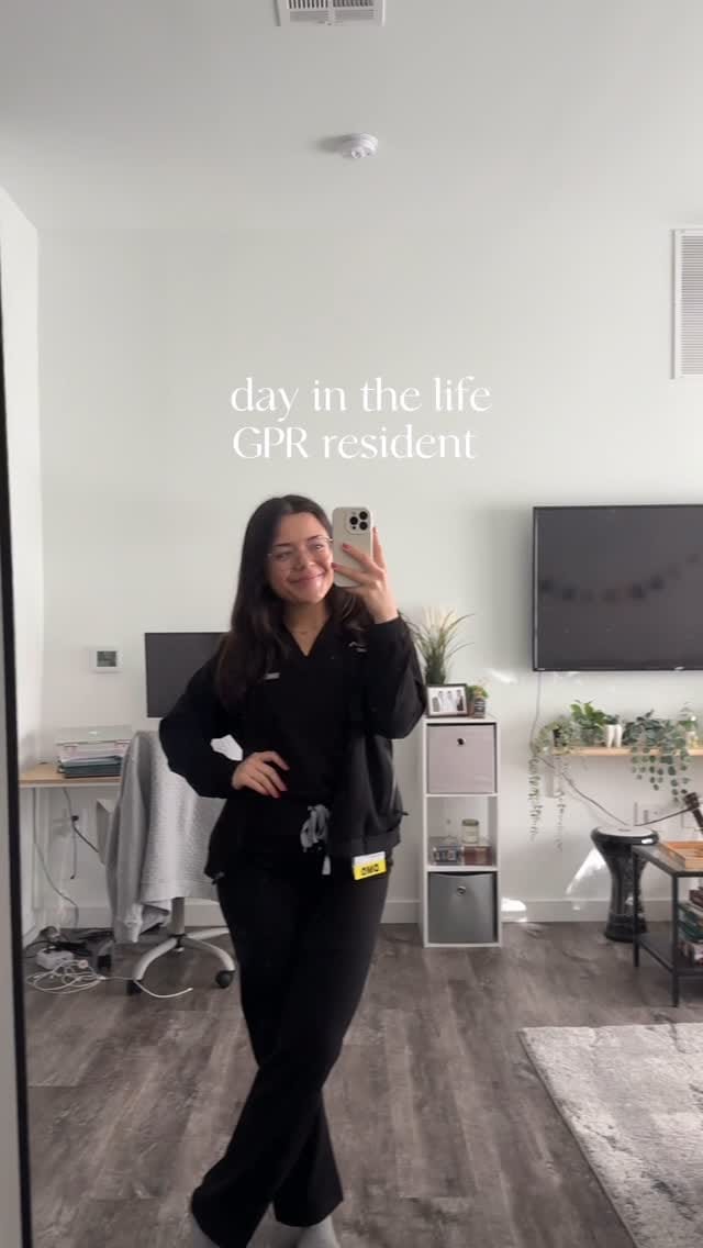 Post 9 by Dr. Domenica Paredes, DMD on Instagram (video)