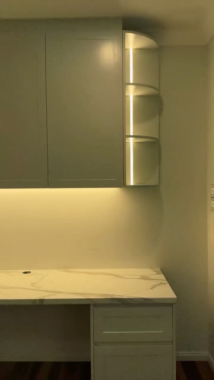 Post 4 by IMPRESSIVE WARDROBES on Instagram (video)