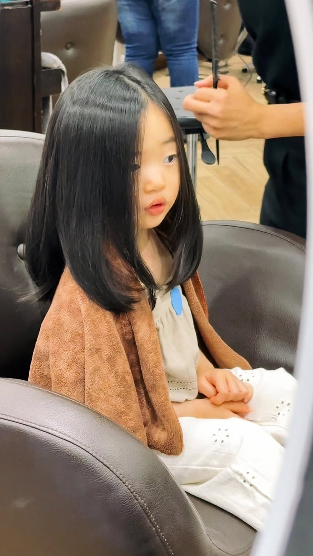 Post 9 by Mega Ng on Instagram (video)