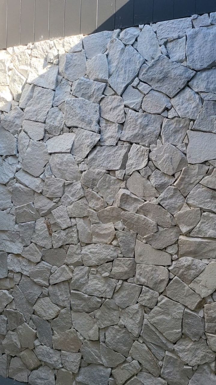 Post 2 by SVR Tiling on Instagram (video)