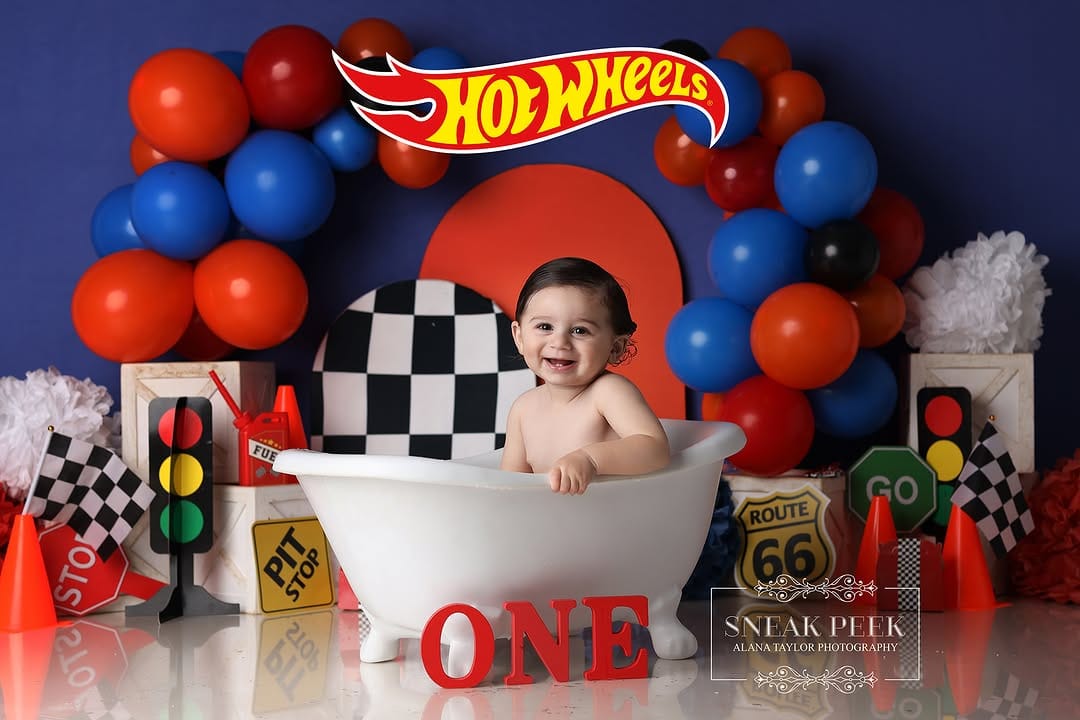 Post 6 by Cake Smash & Newborn Photography Melbourne | ALANA TAYLOR on Instagram (carousel)
