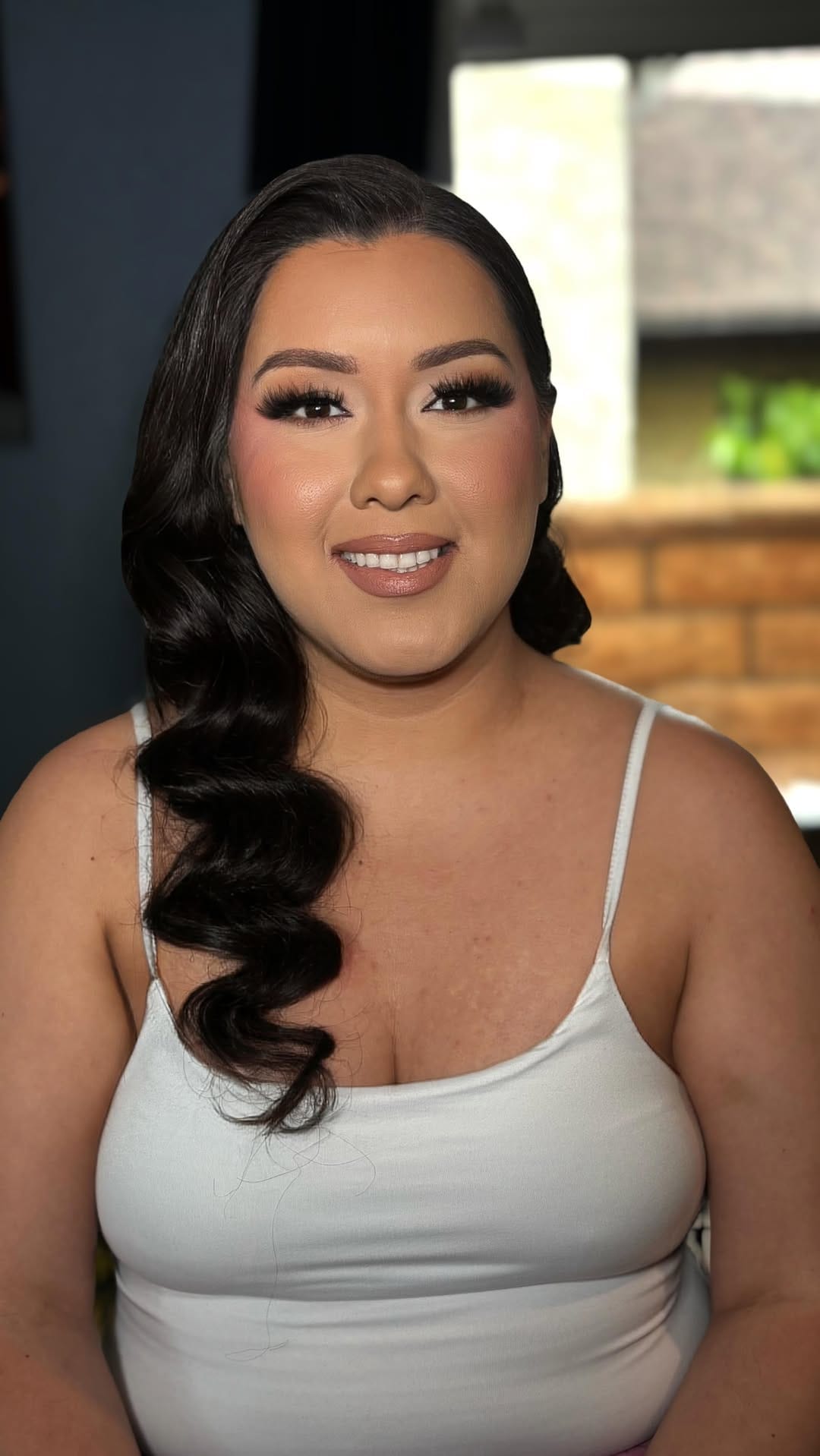 Post 5 by -Zaira  - Makeup Artist & Hair stylist on Instagram (video)