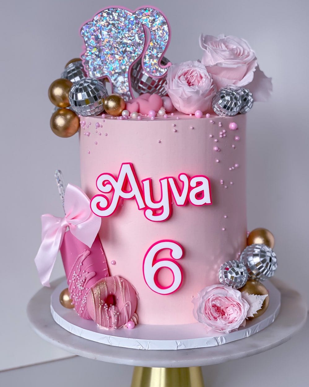 Post 3 by Cakes By Angelica on Instagram (image)