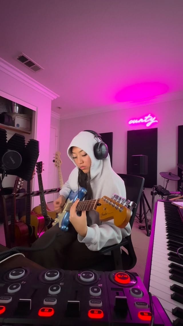 Post 8 by JEWEL CHANG on Instagram (video)