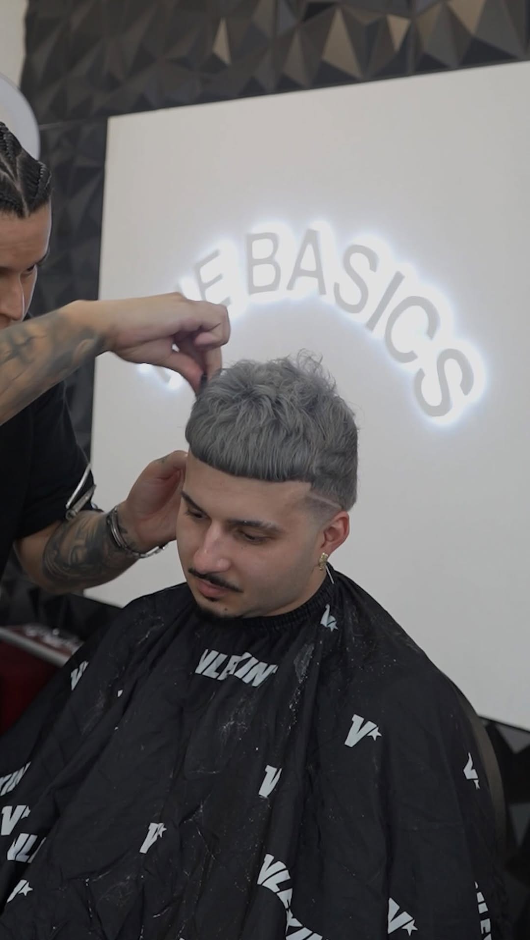 Post 6 by Cristian Hernandez on Instagram (video)