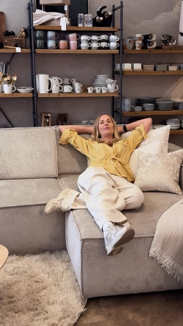 Post 5 by My Dutch Living Room | Möbel & Deko on Instagram (video)