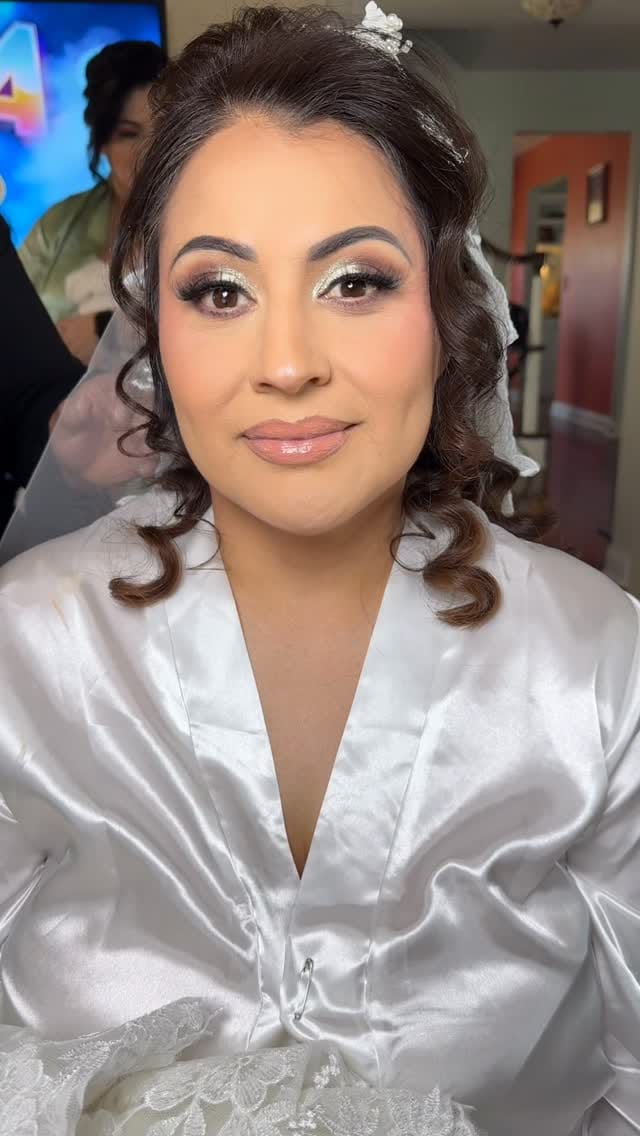 Post 6 by Letty Lara on Instagram (video)