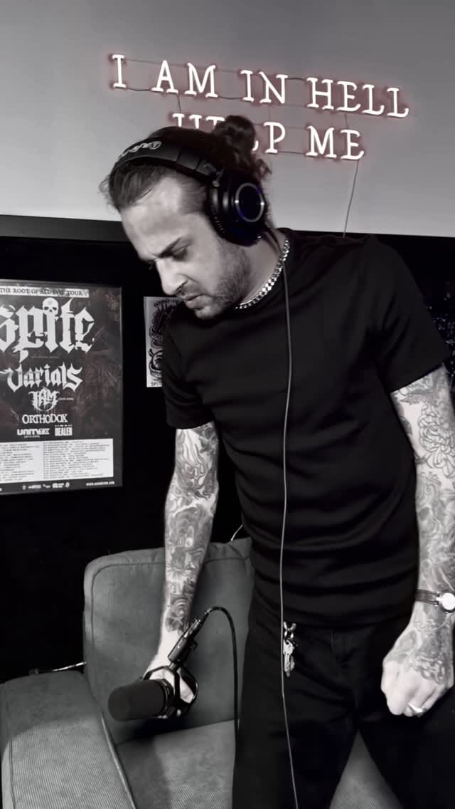 Post 1 by Durs on Instagram (video)