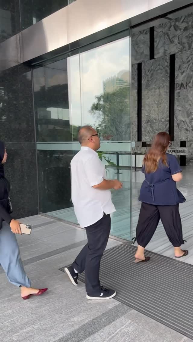 Post 10 by Meliza Arnelia on Instagram (video)