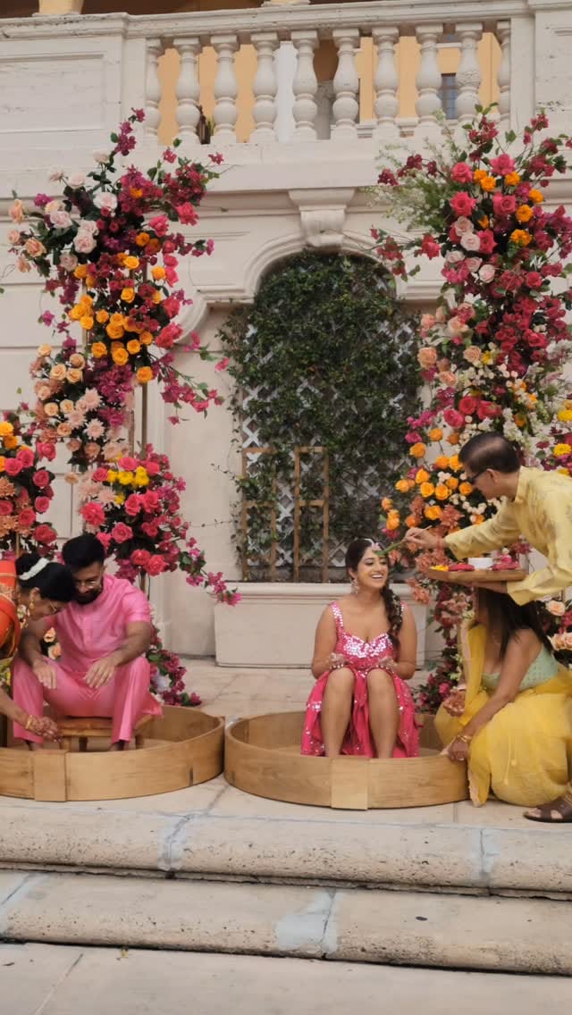 Post 5 by Miami Henna Artist -Farah Mansuri - Miami Sari Drapping on Instagram (video)