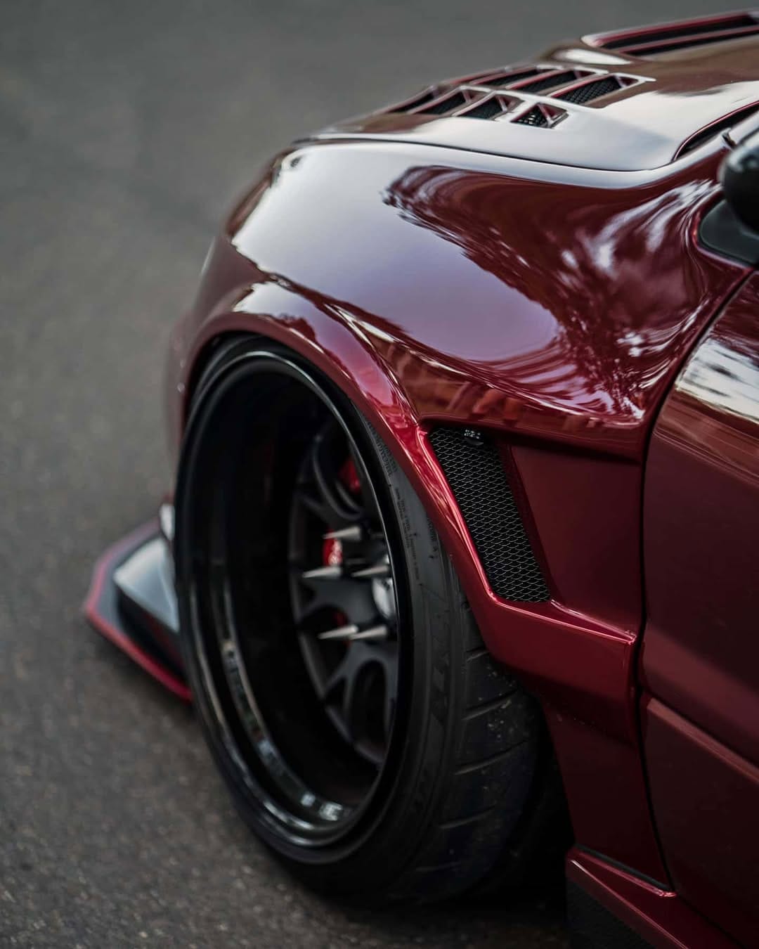 Post 10 by j93 on Instagram (image)