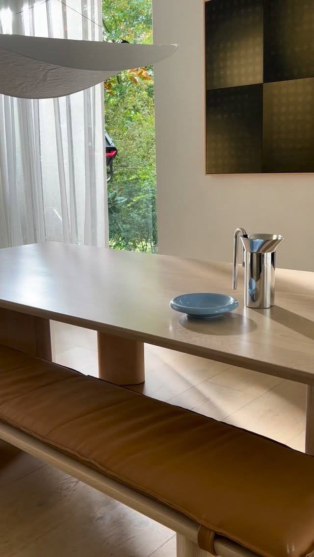Post 7 by Arthur G on Instagram (video)
