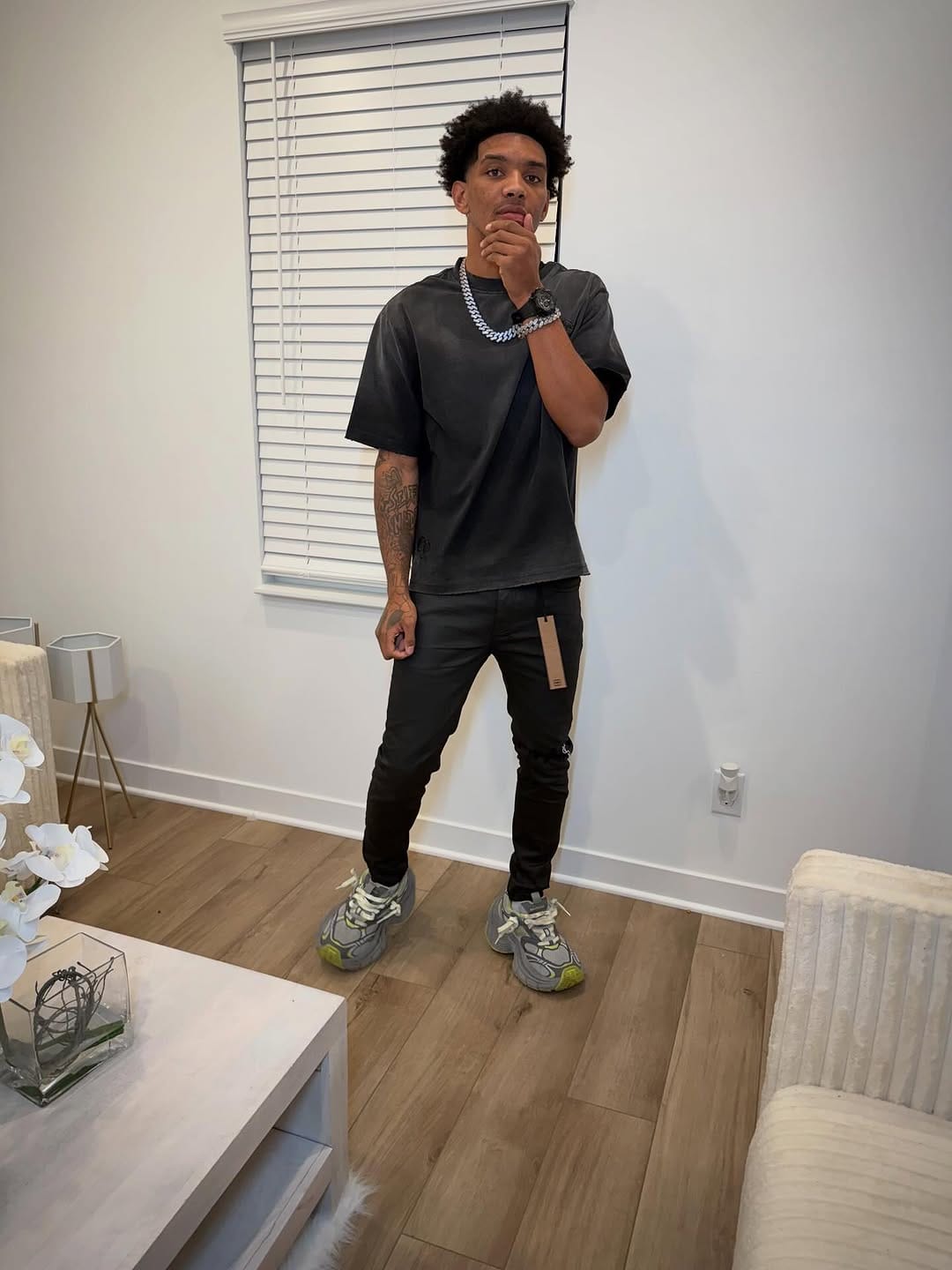Post 4 by Luh Foetymes🧞‍♂️🎙️ on Instagram (carousel)